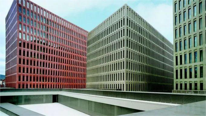 Award-winning design with colored concrete by David Chipperfield